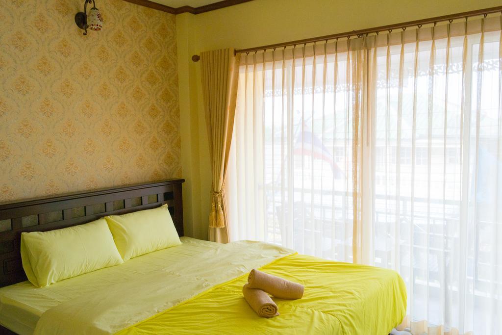 Rak Ban Kerd House 호텔 코 시 창 객실 사진